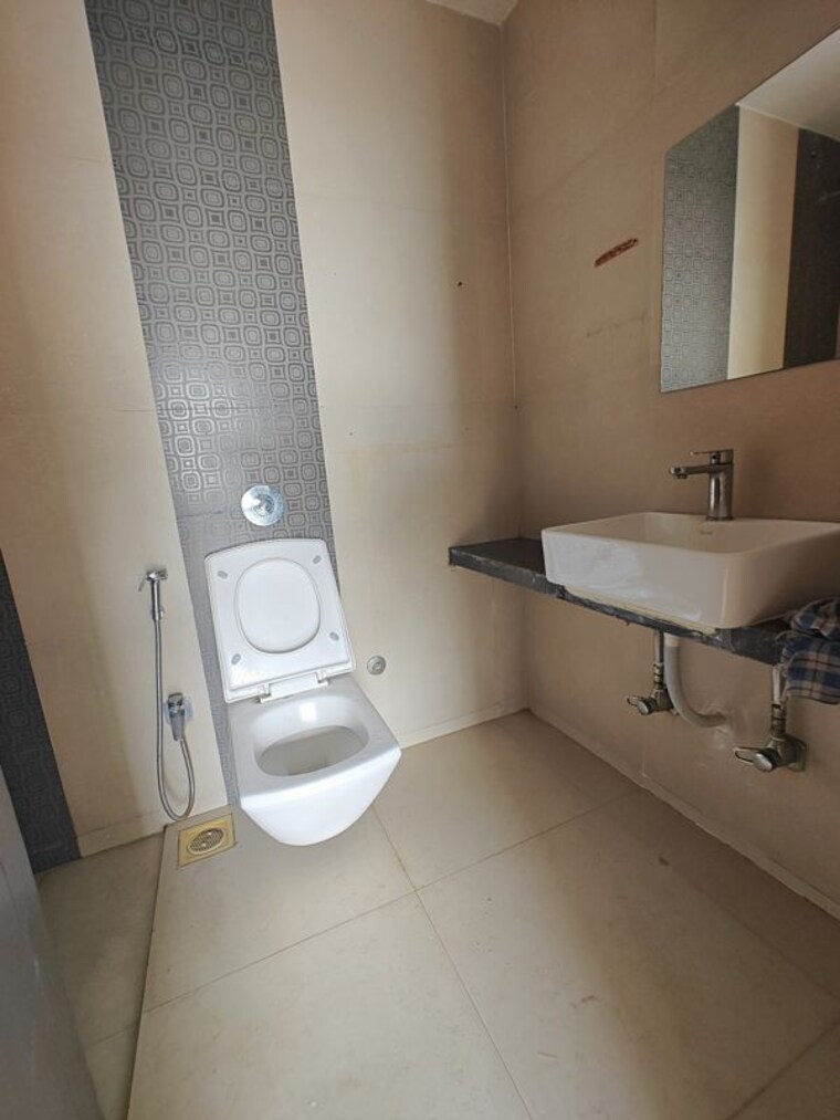 Bathroom, ishwar-ecstasy 3 Bedroom 2200 Sq.Ft. Apartment In Nerul Navi Mumbai 10675604