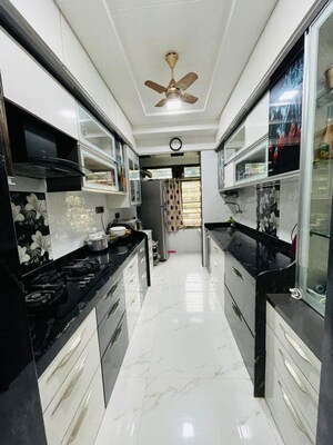 Team Area in 3 BHK Apartment at Veena Celestia, Borivali West – for Rent