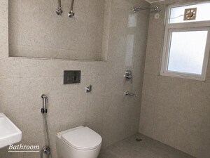 Bathroom in 4 BHK Builder Floor at South City 1 – for Rent