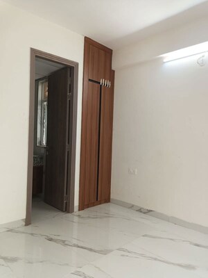 Room in 3.5 BHK Builder Floor at Smart World Gems, Sector 89 – for Rent