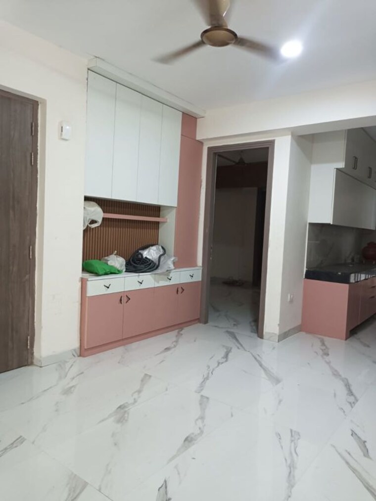 Cover Image, smart-world-gems 3.5 Bedroom 1494 Sq.Ft. Builder Floor In Sector 89 Gurgaon 10319365