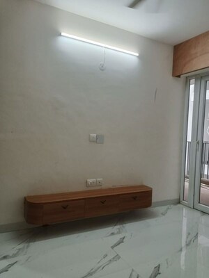 Room in 3.5 BHK Builder Floor at Smart World Gems, Sector 89 – for Rent
