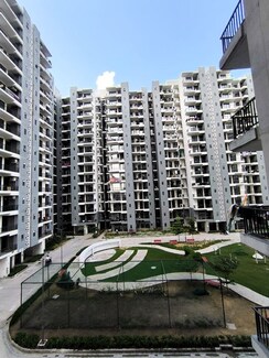 3 BHK +Apartment For Rent in Habitat Prime