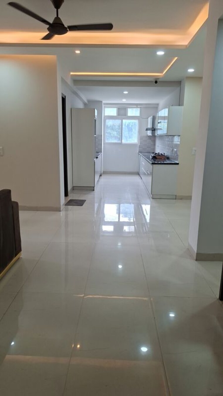Kitchen, gomti nagar 3 Bedroom 1835 Sq.Ft. Apartment In Gomti Nagar Lucknow 10675623