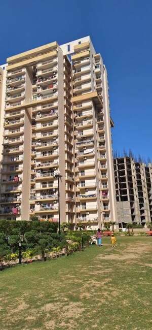 2 BHK Apartment For Sale in Amrapali Verona Heights, Tech Zone 4 Greater Noida