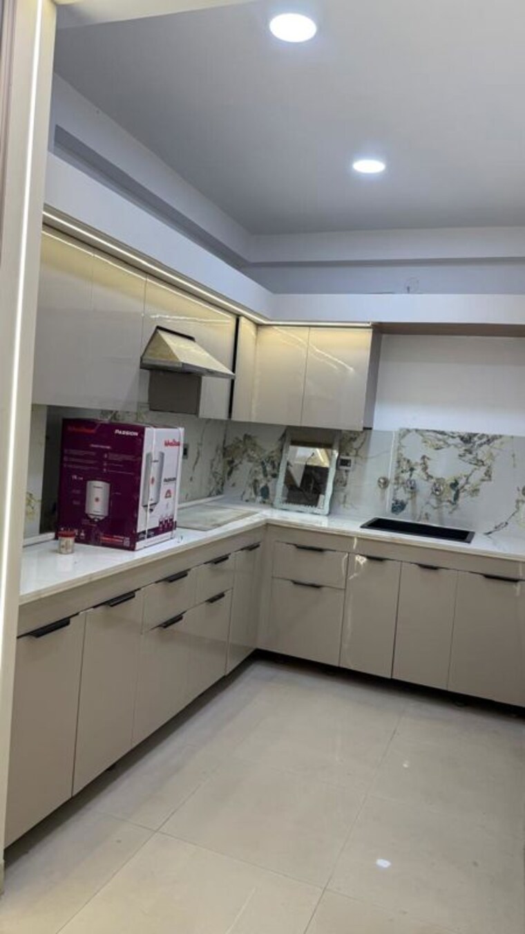 Kitchen, penta-homes 2 Bedroom 1300 Sq.Ft. Apartment In Vip Road Zirakpur 10675689