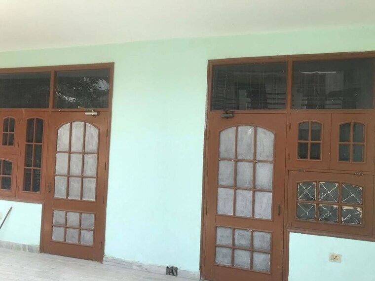 Room, sector 47 3 Bedroom 1750 Sq.Ft. Builder Floor In Sector 47 Gurgaon 10675700
