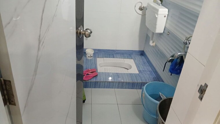 Bathroom, evergreen-kasturi 2 Bedroom 592 Sq.Ft. Apartment In Bhayandar East Thane 10675683