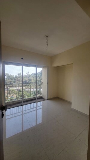 Room in 2 BHK Apartment at Bharat Ecovistas, Shilphata – for Rent