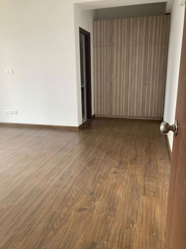 Room, dlf-the-primus 3 Bedroom 1818 Sq.Ft. Apartment In Sector 82a Gurgaon 10675677