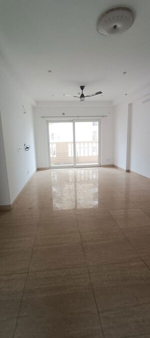 Room in 4 BHK Apartment at Purvanchal Royal City, Chi V Greater Noida – for Sale