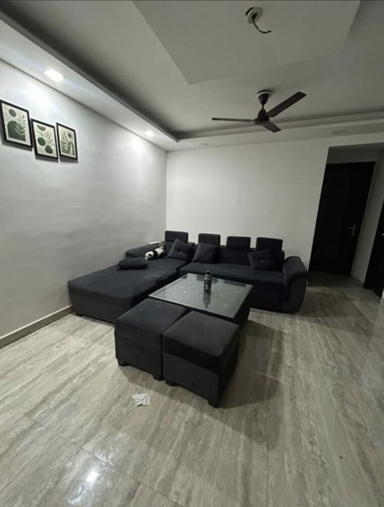 Living Room, tagore garden 3 Bedroom 130 Sq.Yd. Builder Floor In Tagore Garden Delhi 10675724