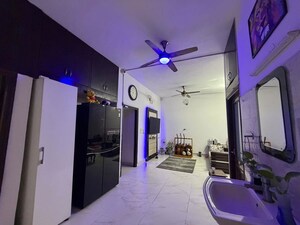 Living Room in 3 BHK Builder Floor at Sector 21 – for Rent