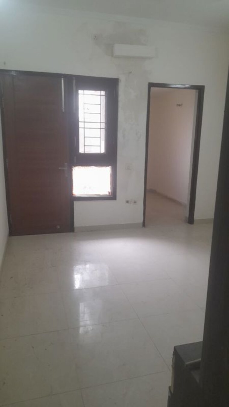 Room, sector 47 2 Bedroom 1150 Sq.Ft. Builder Floor In Sector 47 Gurgaon 10675804