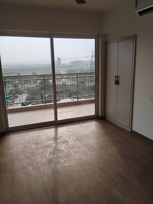 Furnished Amenities in 3.5 BHK Apartment at Puri Emerald Bay, Sector 104 – for Sale