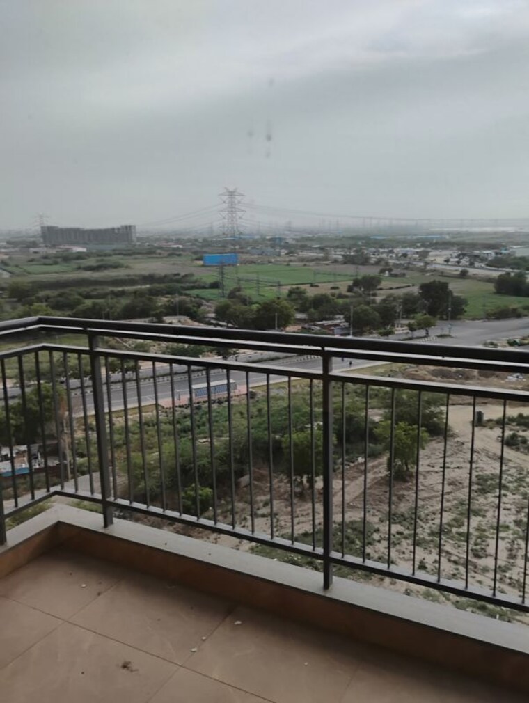 Balcony, puri-emerald-bay 3.5 Bedroom 2450 Sq.Ft. Apartment In Sector 104 Gurgaon 10675798
