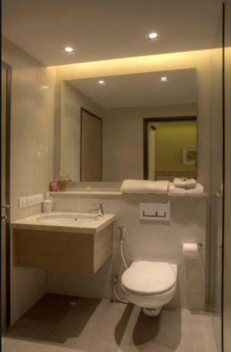 Bathroom, conscient-heritage-max 3 Bedroom 2075 Sq.Ft. Apartment In Sector 102 Gurgaon 10675833