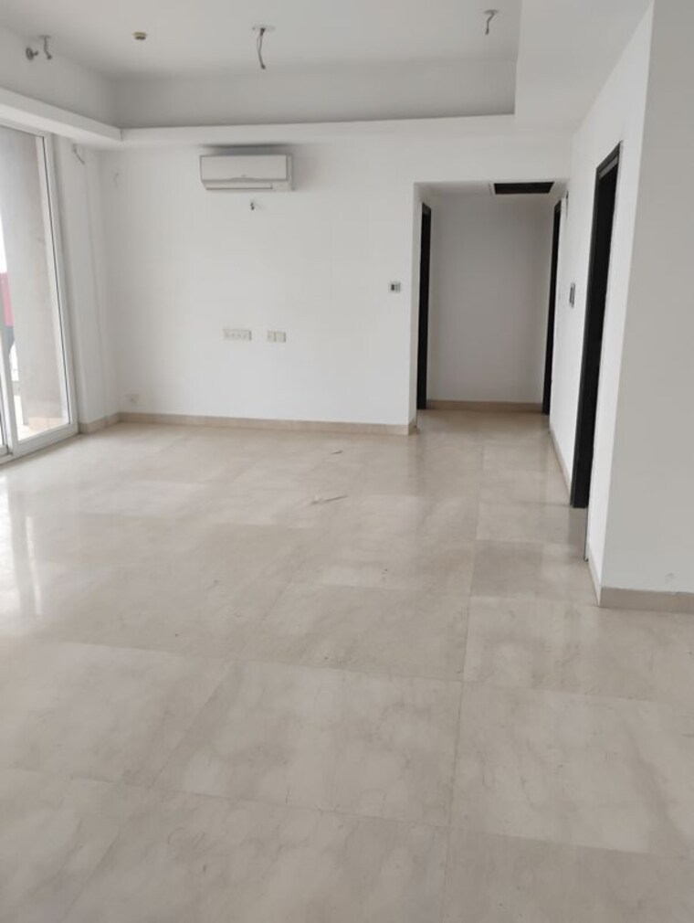 Room, puri-emerald-bay 3.5 Bedroom 2450 Sq.Ft. Apartment In Sector 104 Gurgaon 10675819