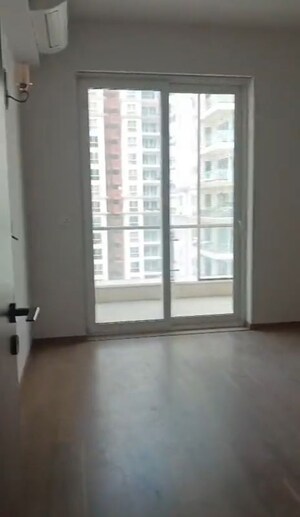 Room in 4 BHK Apartment at Conscient Hines Elevate, Sector 59 – for Rent