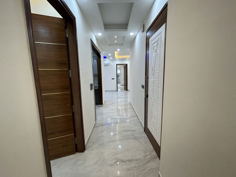 undefined, chittaranjan park 3.5 Bedroom 2000 Sq.Ft. Builder Floor In Chittaranjan Park Delhi 10675821