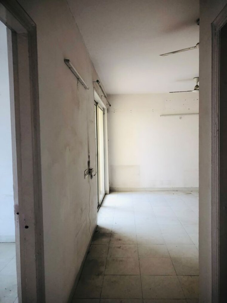 Bathroom, omaxe-heights 2 Bedroom 735 Sq.Ft. Apartment In Sector 86 Faridabad 10675843