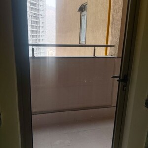 Bathroom in 6 BHK Apartment at Prestige Siesta, Mulund West – for Sale