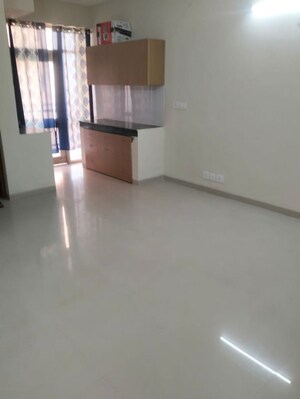 Room in 2 BHK Apartment at Adani Aangan, Sector 89a – for Rent