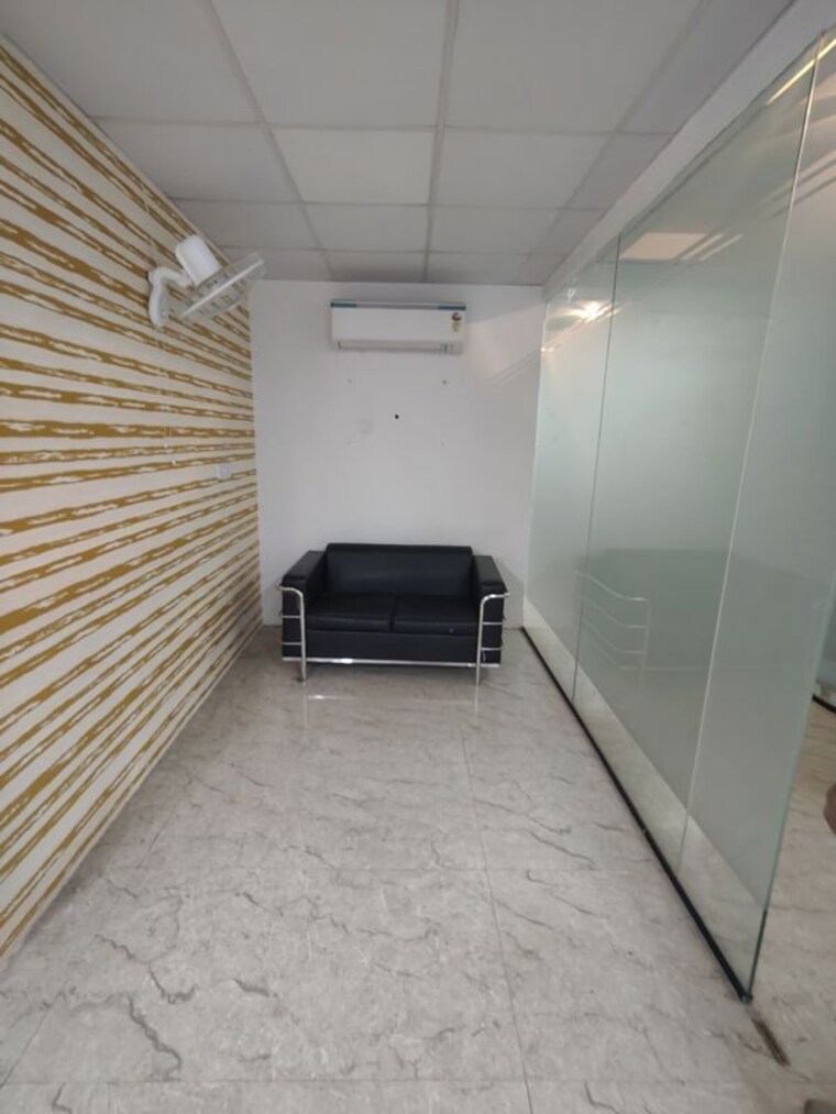 Bathroom, sector 63 Commercial Office Space 1400 Sq.Ft. In Sector 63 Noida 10675864