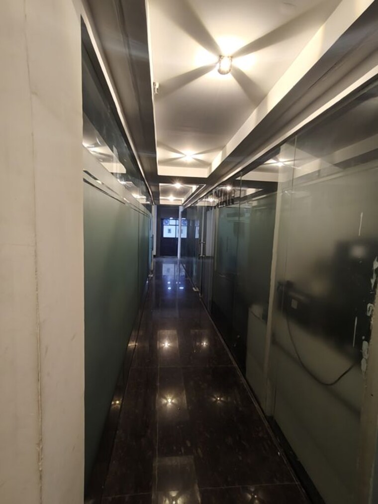 Gym, sector 63 Commercial Office Space 1400 Sq.Ft. In Sector 63 Noida 10675864