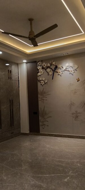 Room in 4 BHK Builder Floor at Sector 85 – for Sale