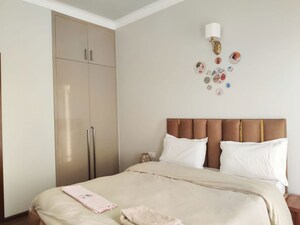 Bedroom in 3 BHK Apartment at Parsvnath Green Ville, Sector 48 – for Rent