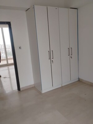 Furnished Amenities in 3.5 BHK Apartment at Puri Emerald Bay, Sector 104 – for Rent