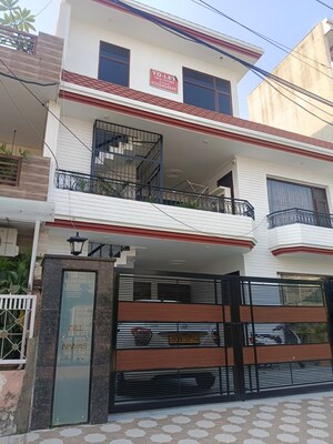 1 RK Independent House For Rent in Sector 70
