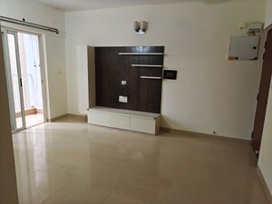 2 BHK Apartment For Sale in Amanora Gold Towers, Hadapsar