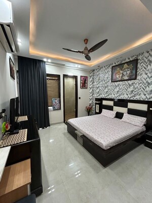 Living Room in 3 BHK Builder Floor at Parklands, Sector 85 – for Sale