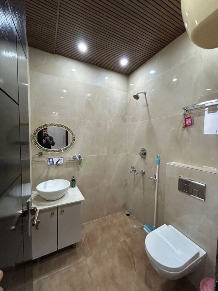 Bathroom, parklands 3 Bedroom 1730 Sq.Ft. Builder Floor In Sector 85 Faridabad 10675892