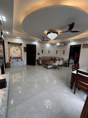 Parking in 3 BHK Builder Floor at Parklands, Sector 85 – for Sale
