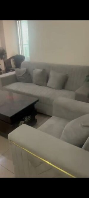 2 BHK Apartment For Rent in Gaurs Cascades, Raj Nagar Extension