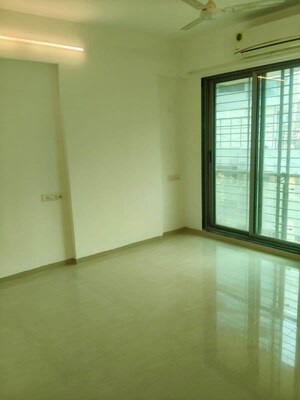 Room in 2 BHK Apartment at Khar Gymkhana Apartment, Khar West – for Rent