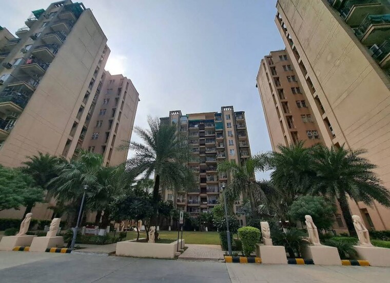 Exterior View, tulip-white 3 Bedroom 1326 Sq.Ft. Apartment In Sector 69 Gurgaon 10675932