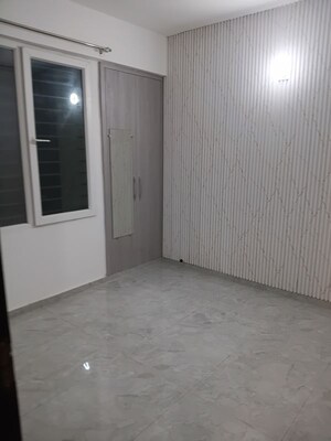 Furnished Amenities in 3 BHK Apartment at Nirala World Estate I, Tech Zone 4 Greater Noida – for Rent