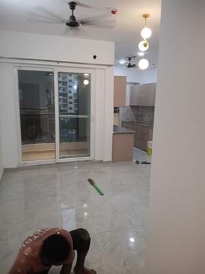 Furnished Amenities in 3 BHK Apartment at Nirala World Estate I, Tech Zone 4 Greater Noida – for Rent