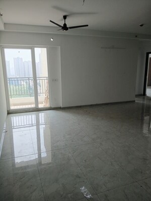 Furnished Amenities in 3 BHK Apartment at Nirala Estate II, Tech Zone 4 Greater Noida – for Rent