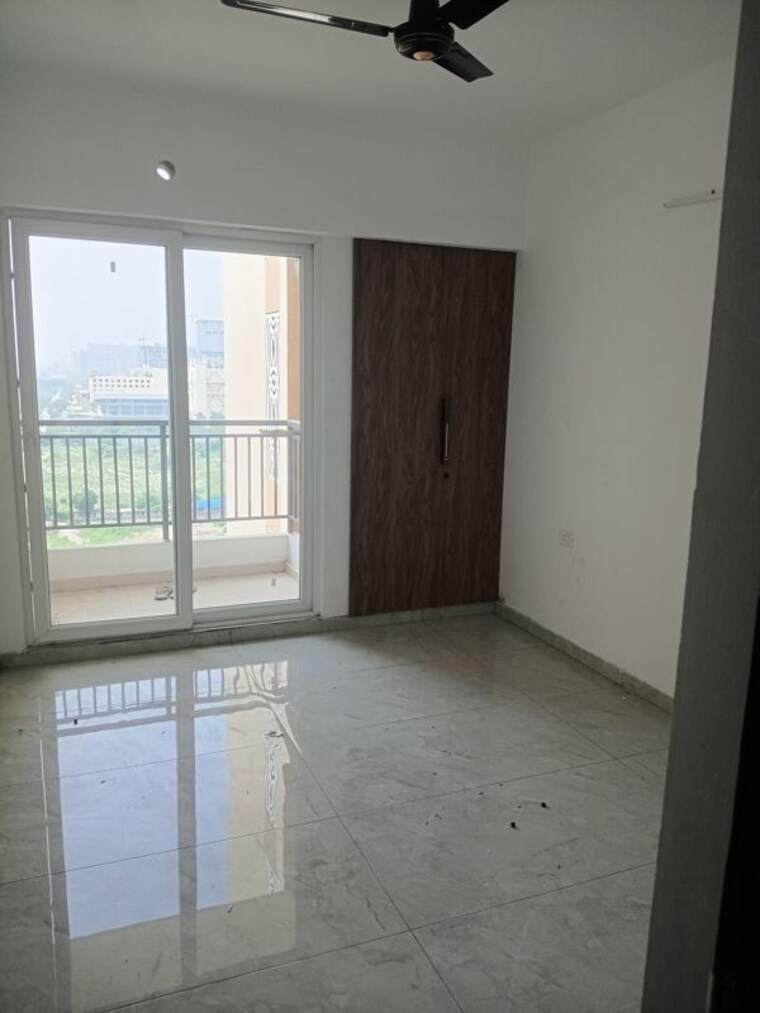 Room, nirala-estate-ii 3 Bedroom 1535 Sq.Ft. Apartment In Tech Zone 4 Greater Noida Greater Noida 10675957