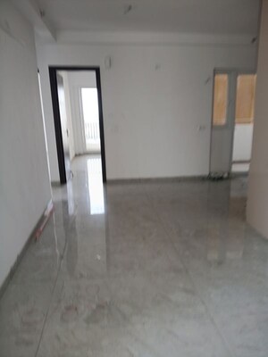 3 BHK Apartment For Rent in Nirala Estate II, Tech Zone 4 Greater Noida