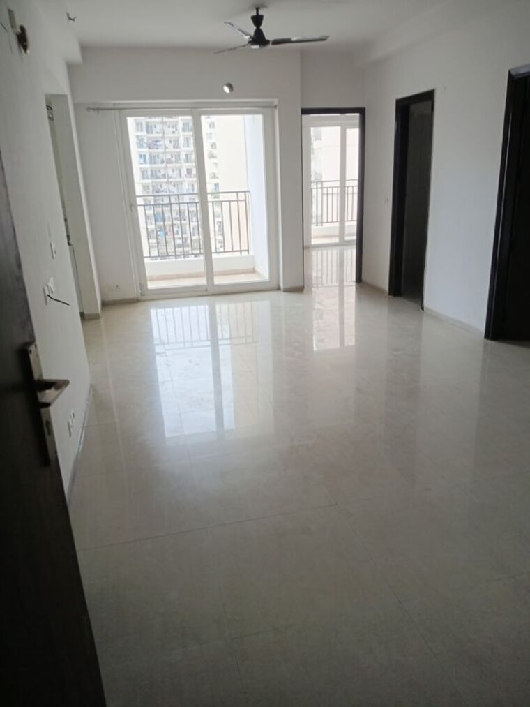 Room, nirala-estate-ii 3 Bedroom 1535 Sq.Ft. Apartment In Tech Zone 4 Greater Noida Greater Noida 10675957