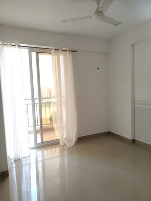 Room in 2 BHK Apartment at Signature Global City 81, Sector 81 – for Sale