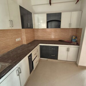 Kitchen in 3 BHK Apartment at Omaxe R2, Gomti Nagar – for Sale