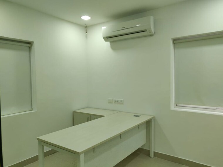 Bathroom, madhapur Commercial Office Space 3000 Sq.Ft. In Madhapur Hyderabad 10675964