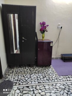 1 RkIndependent House For Rent in Varun Enclave